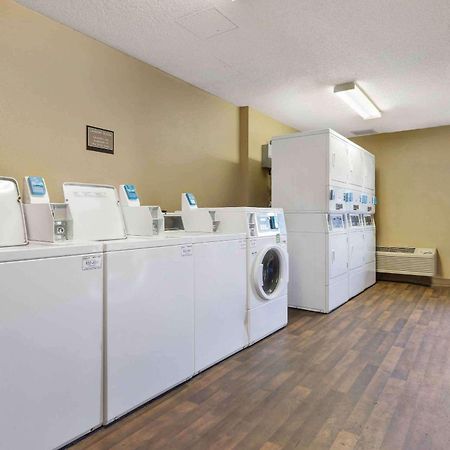 Extended Stay America Select Suites - Columbia - Ft Jackson Екстериор снимка
