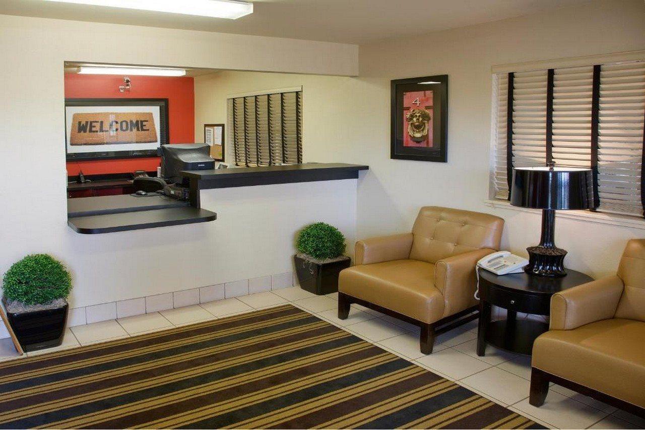 Extended Stay America Select Suites - Columbia - Ft Jackson Екстериор снимка