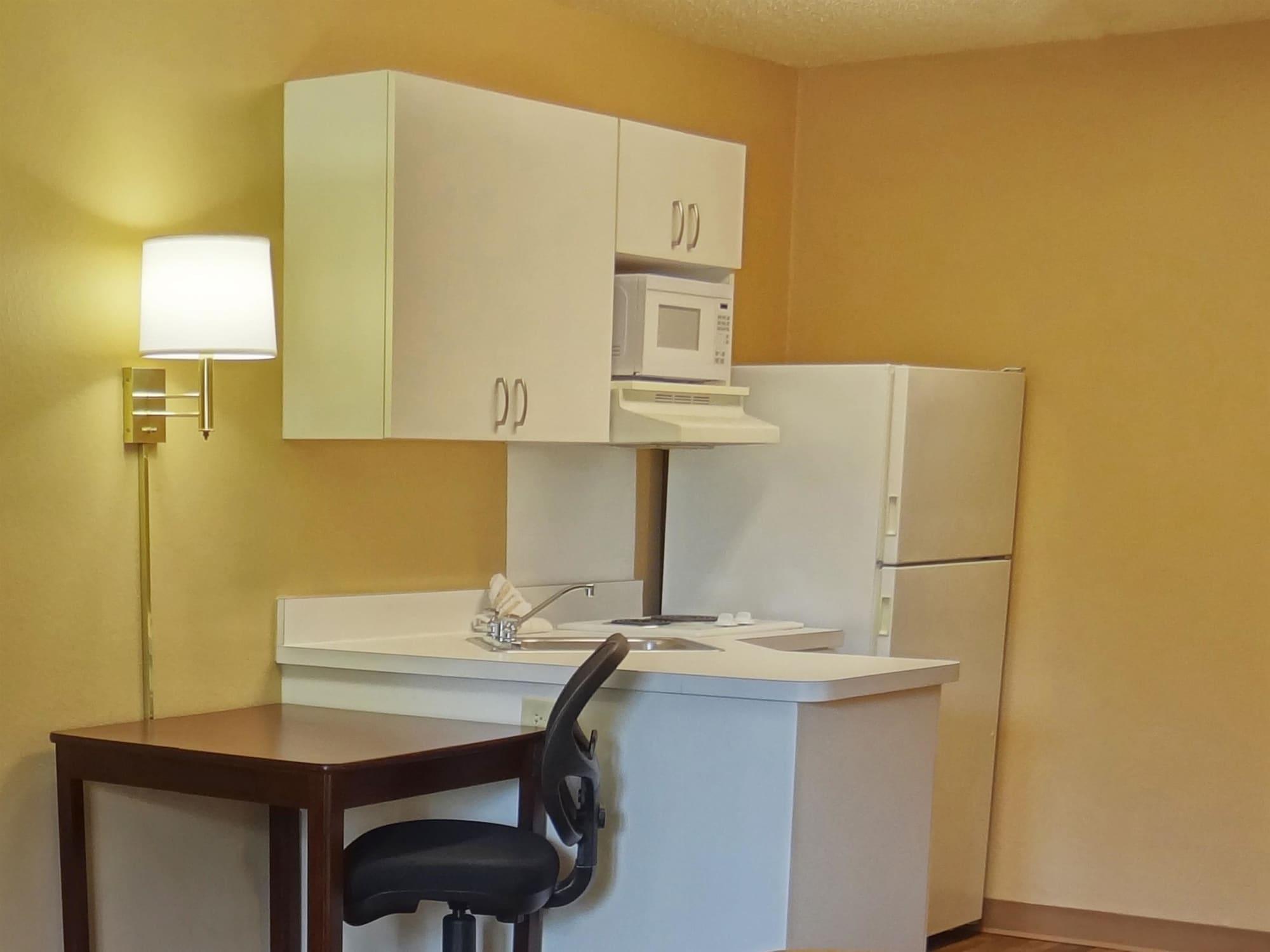 Extended Stay America Select Suites - Columbia - Ft Jackson Екстериор снимка