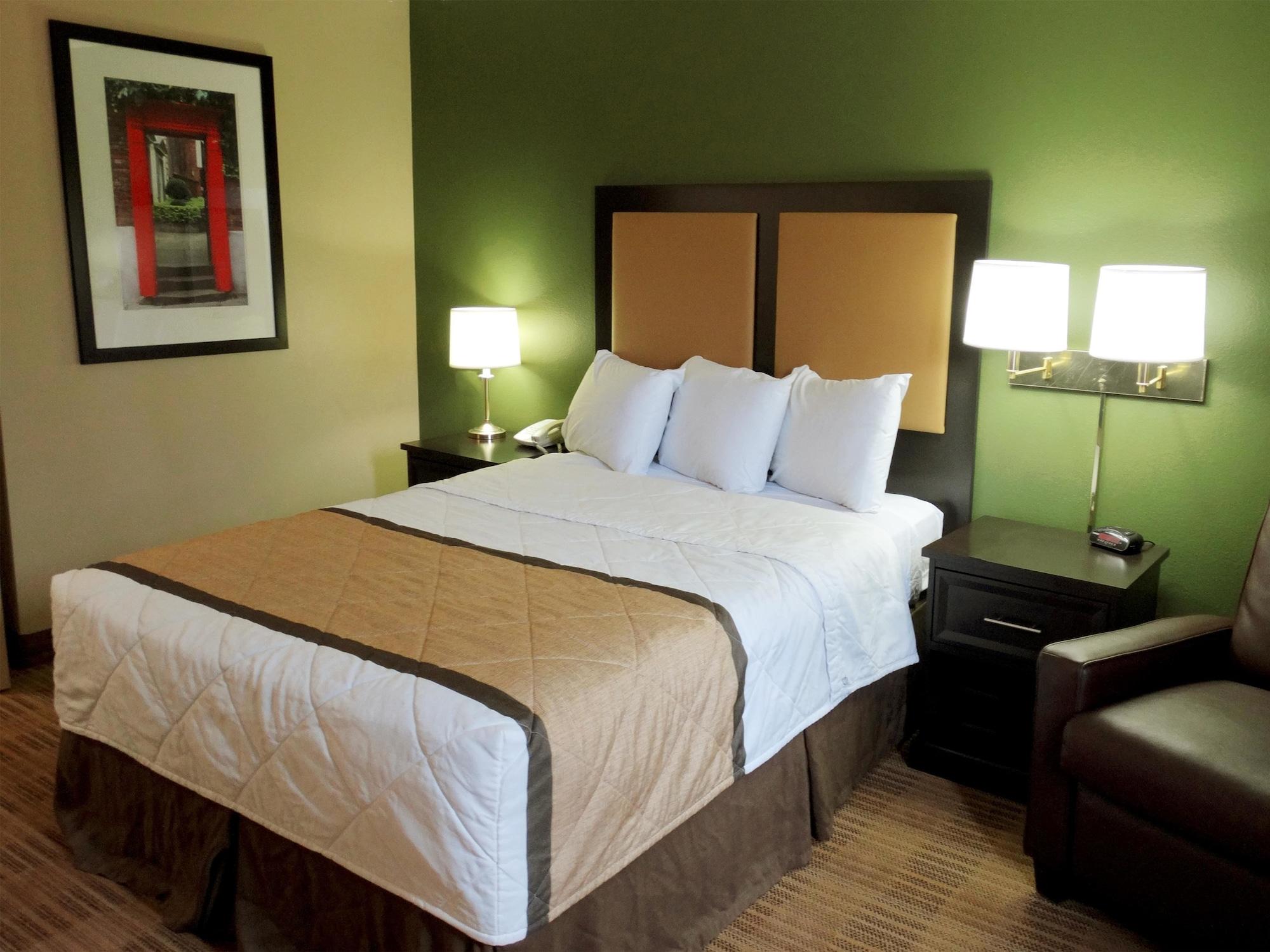 Extended Stay America Select Suites - Columbia - Ft Jackson Екстериор снимка