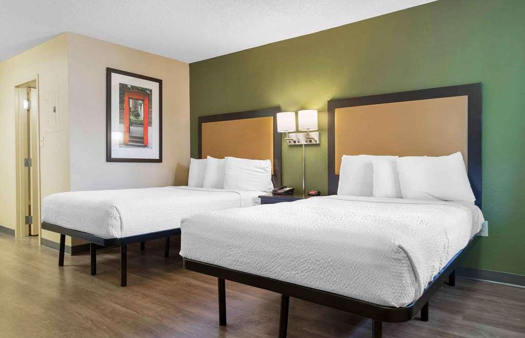 Extended Stay America Select Suites - Columbia - Ft Jackson Стая снимка