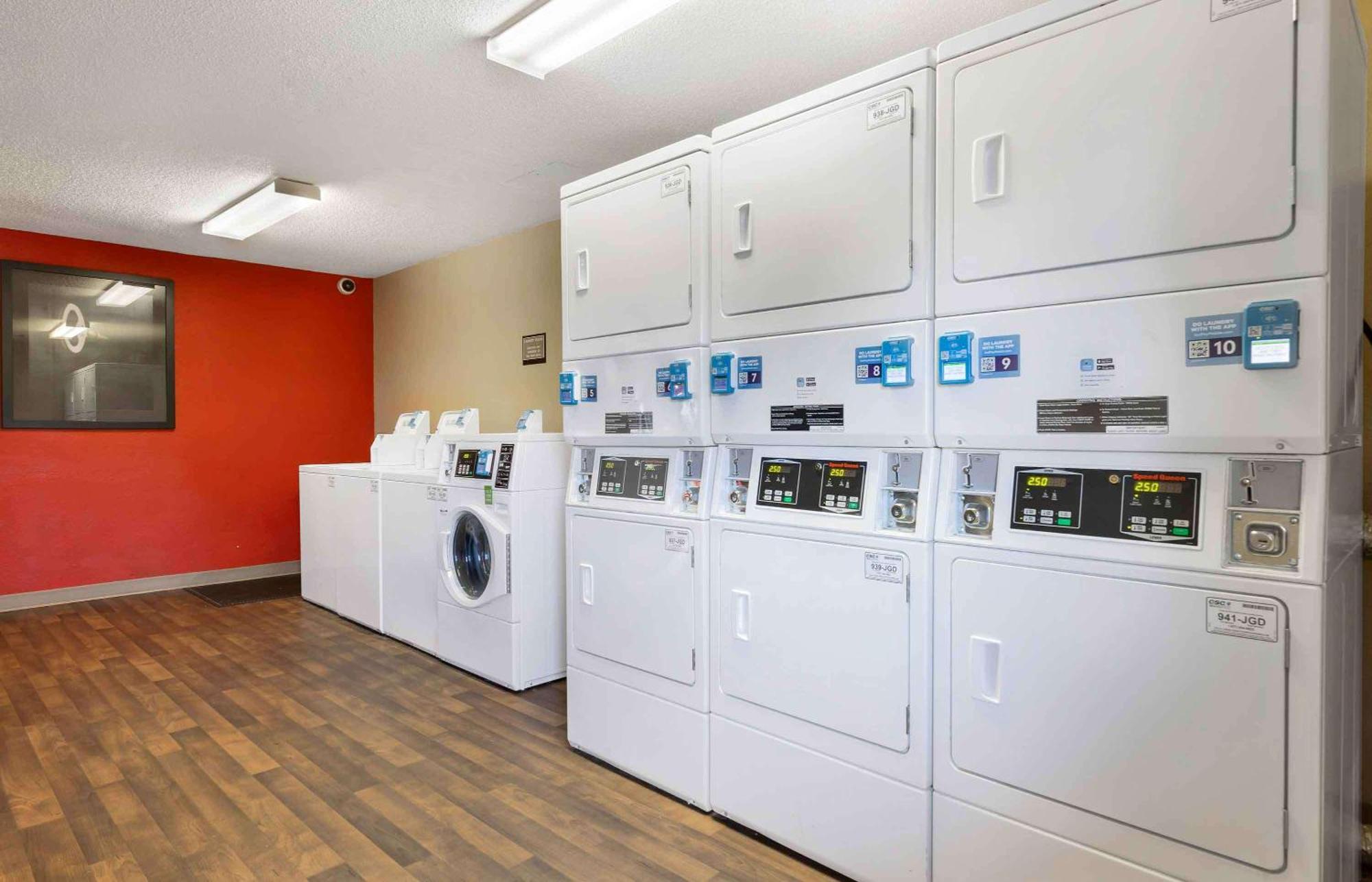 Extended Stay America Select Suites - Columbia - Ft Jackson Екстериор снимка