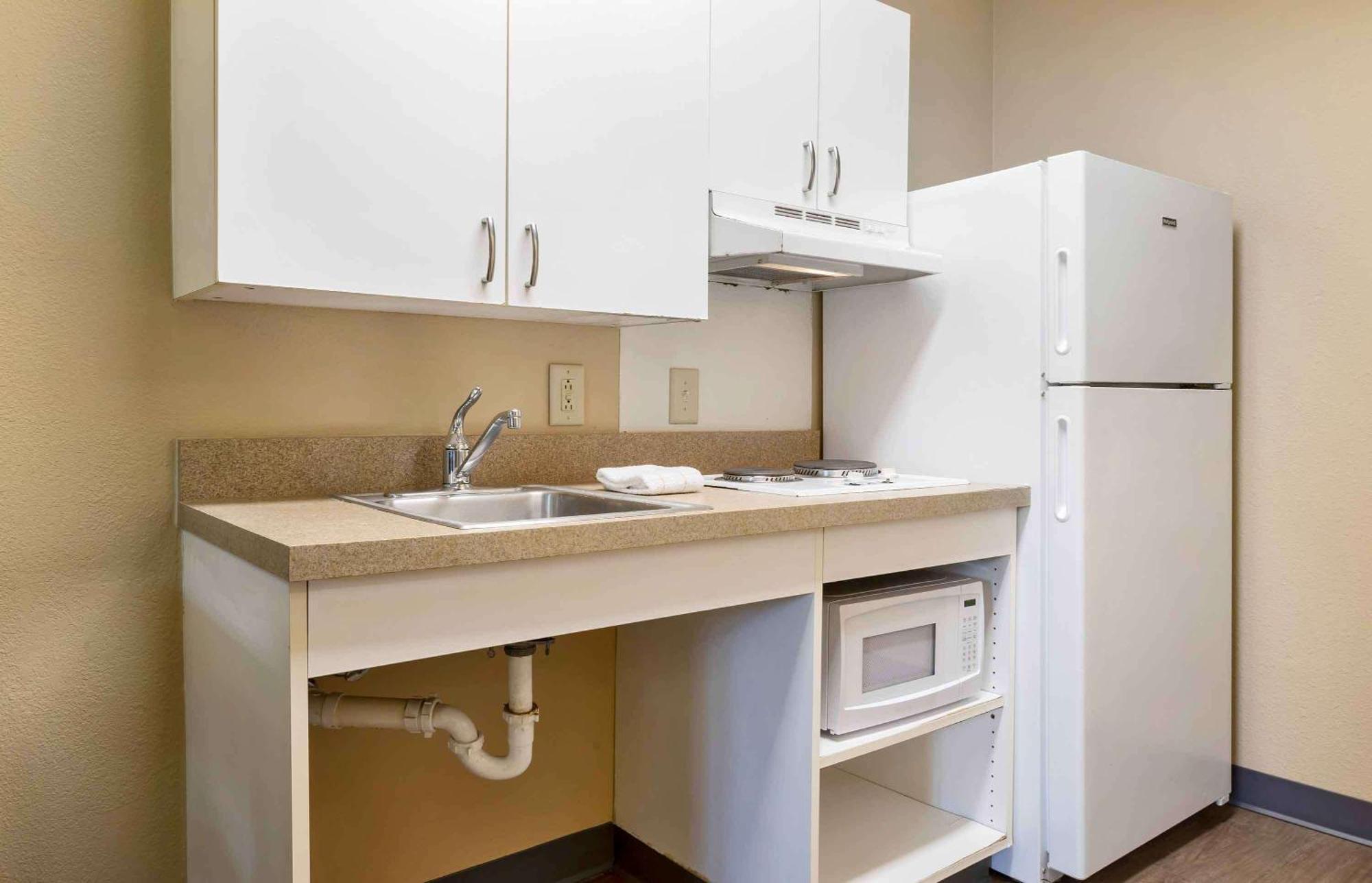Extended Stay America Select Suites - Columbia - Ft Jackson Екстериор снимка