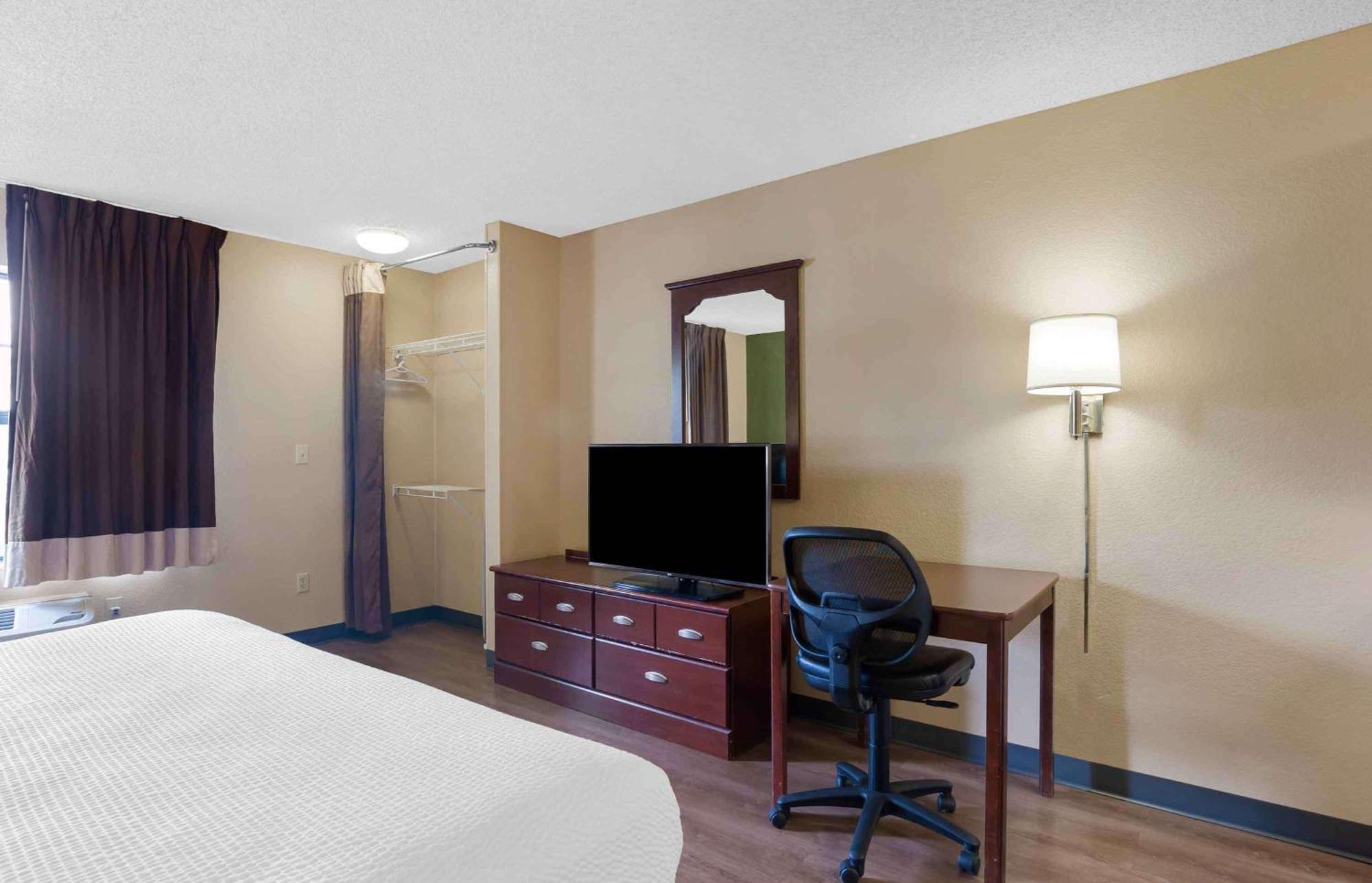 Extended Stay America Select Suites - Columbia - Ft Jackson Екстериор снимка