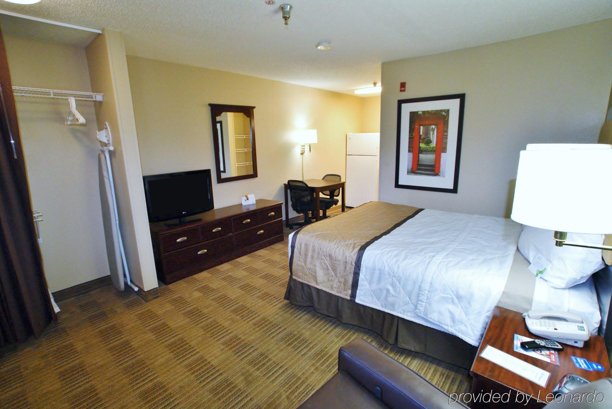 Extended Stay America Select Suites - Columbia - Ft Jackson Екстериор снимка