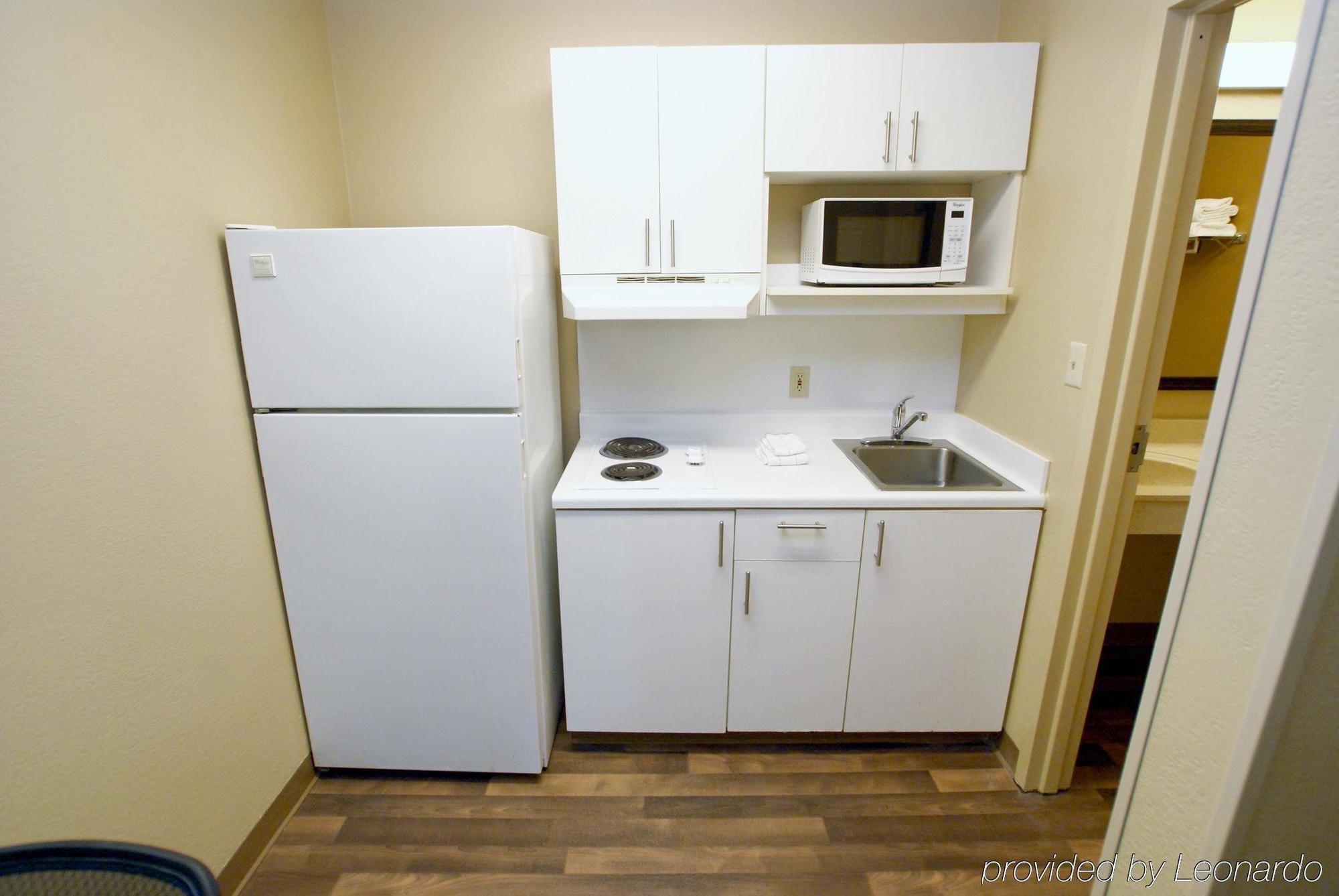 Extended Stay America Select Suites - Columbia - Ft Jackson Екстериор снимка