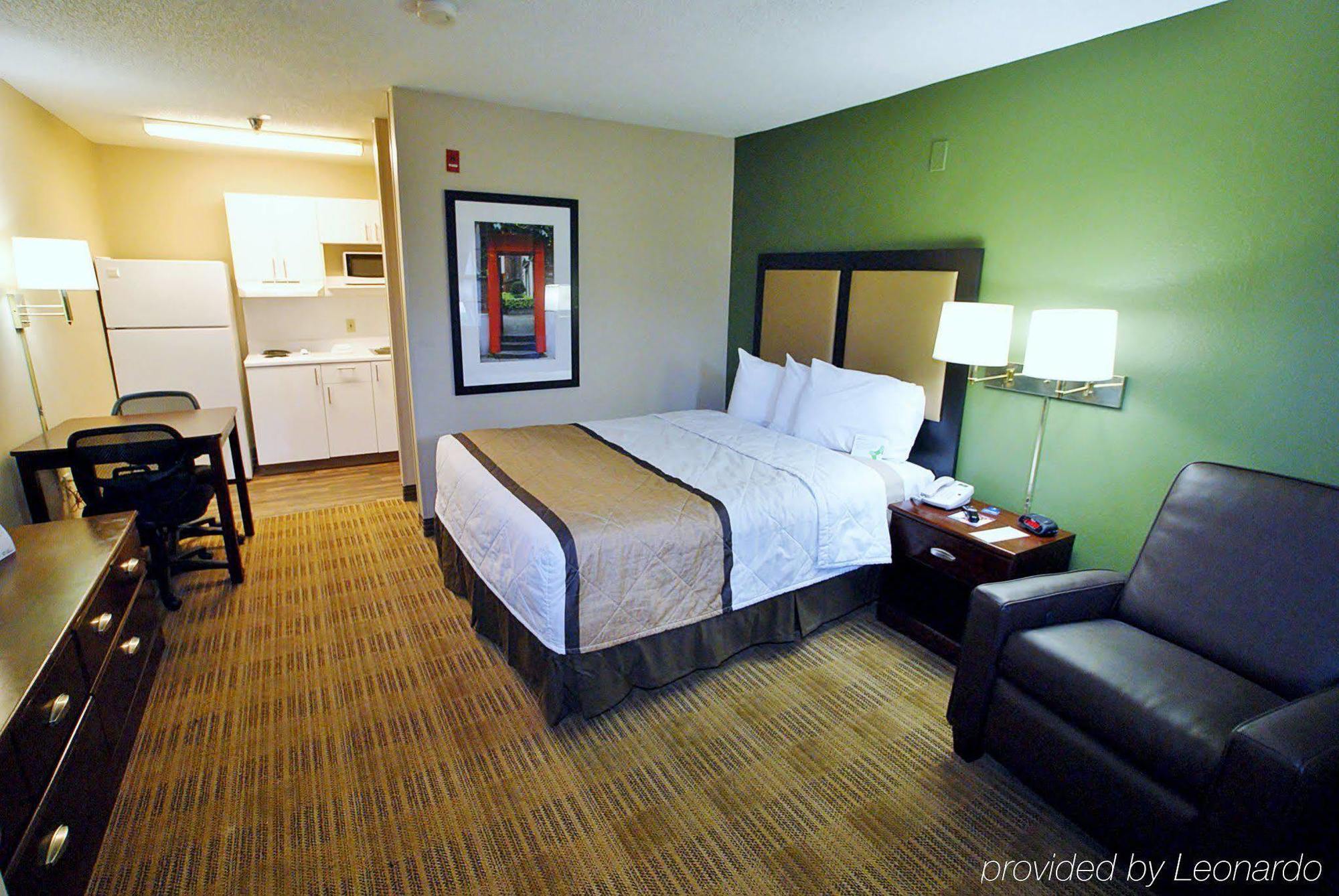 Extended Stay America Select Suites - Columbia - Ft Jackson Екстериор снимка